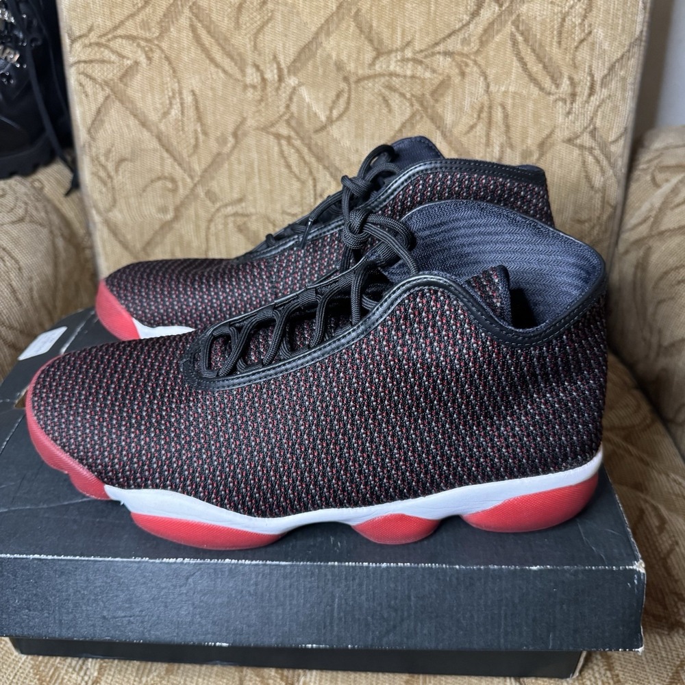Nike Air Jordan Horizon Bred‎ Sneakers 2015 823581-001 Mens Size 13 Very Nice!